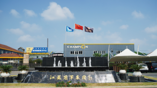产学研｜冠军科技集团与上海工程技术大学共建产学合作教育基地