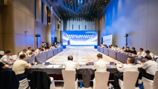 动态｜德威船舶海工绿色涂装新材料及机器人研发中心在启东正式揭牌