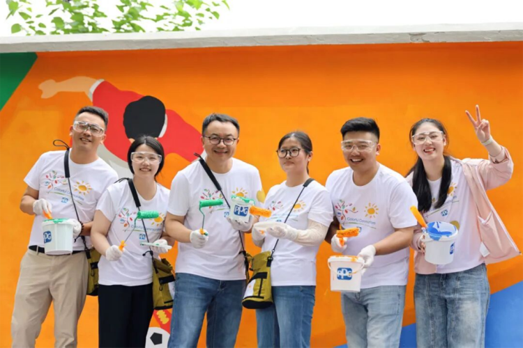 PPG多彩社区项目走进护漕港中学916