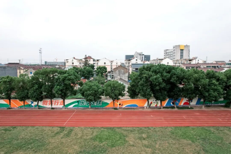 PPG多彩社区项目走进护漕港中学921