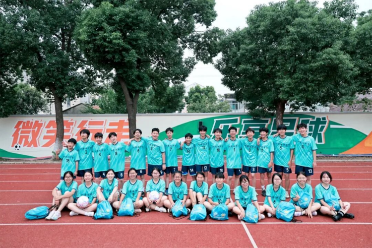PPG多彩社区项目走进护漕港中学926